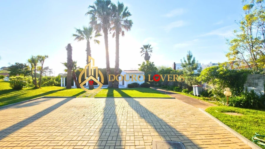 Moradia T6 para Venda em Arcozelo Foto 2