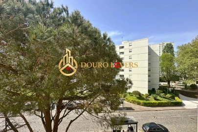 Apartamento T2 para Venda em Paranhos