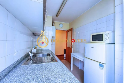 Apartamento T2 para Venda em Paranhos