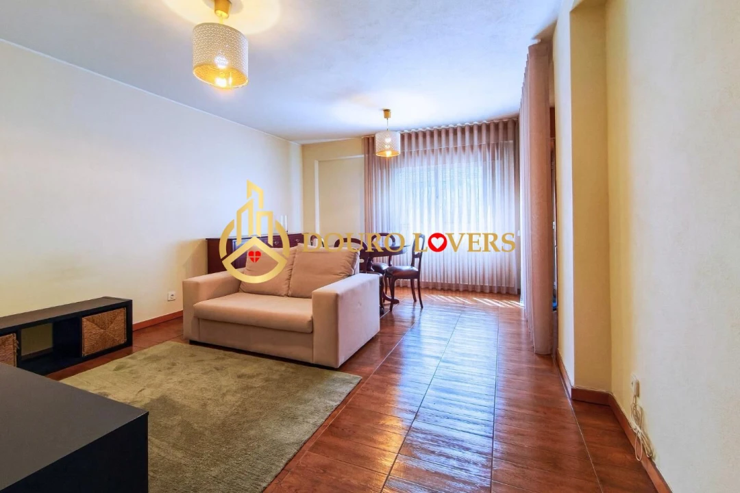 Apartamento T2 para Venda em Paranhos Foto 4