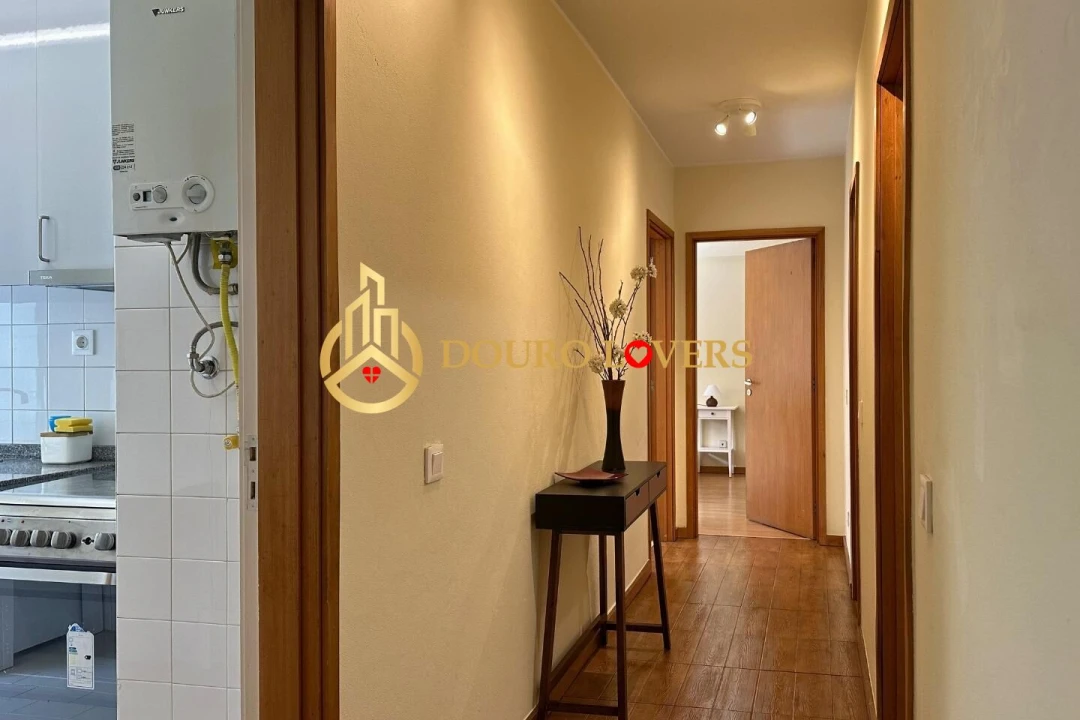 Apartamento T2 para Venda em Paranhos Foto 9