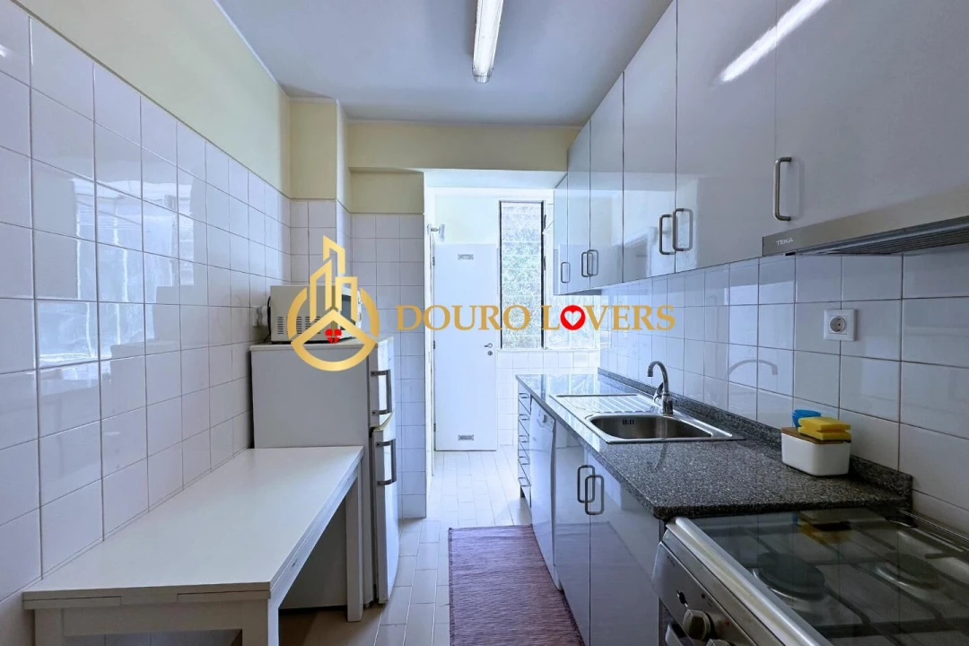 Apartamento T2 para Venda em Paranhos Foto 10
