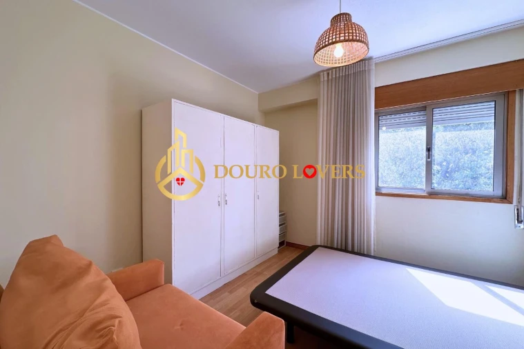 Apartamento T2 para Venda em Paranhos Foto 17