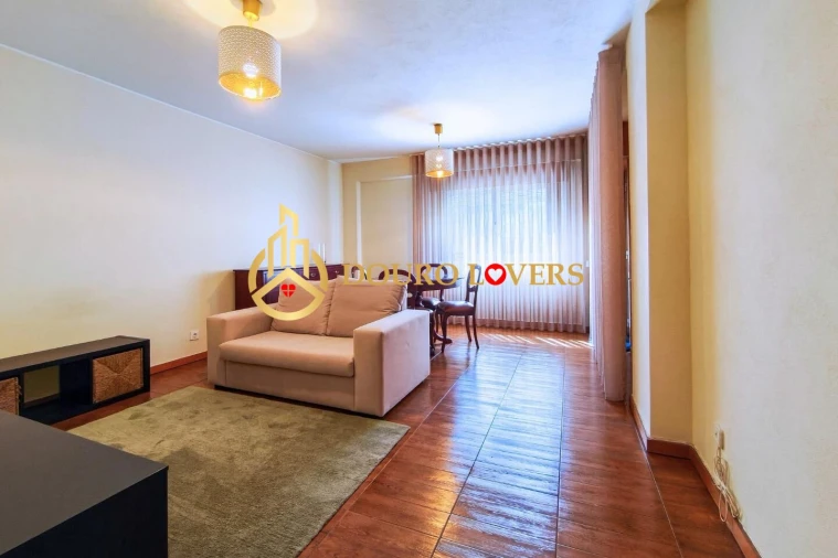 Apartamento T2 para Venda em Paranhos Foto 4