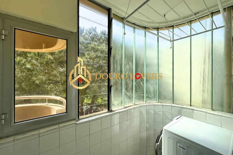 Apartamento T2 para Venda em Paranhos Foto 13
