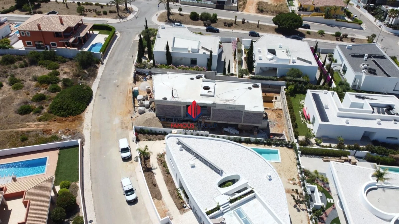 Moradia T3 para Venda em Lagos (São Sebastião e Santa Maria) Foto 40