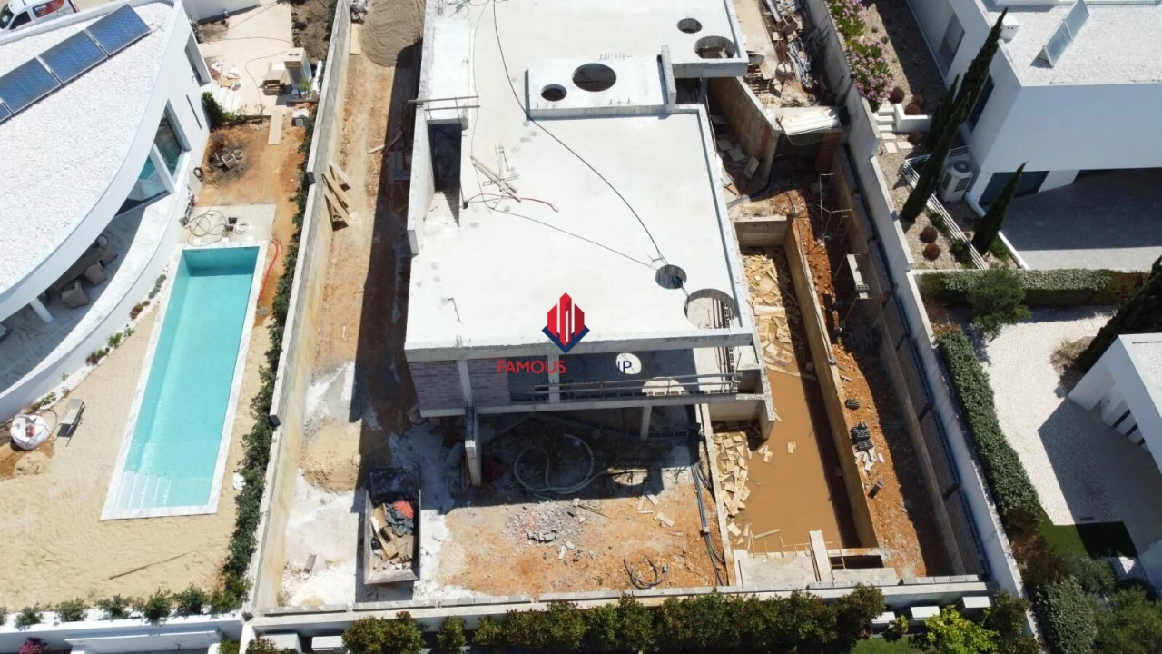 Moradia T3 para Venda em Lagos (São Sebastião e Santa Maria) Foto 46