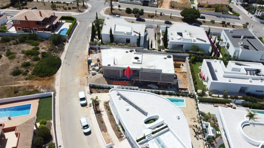 Moradia T3 para Venda em Lagos (São Sebastião e Santa Maria) Foto 40