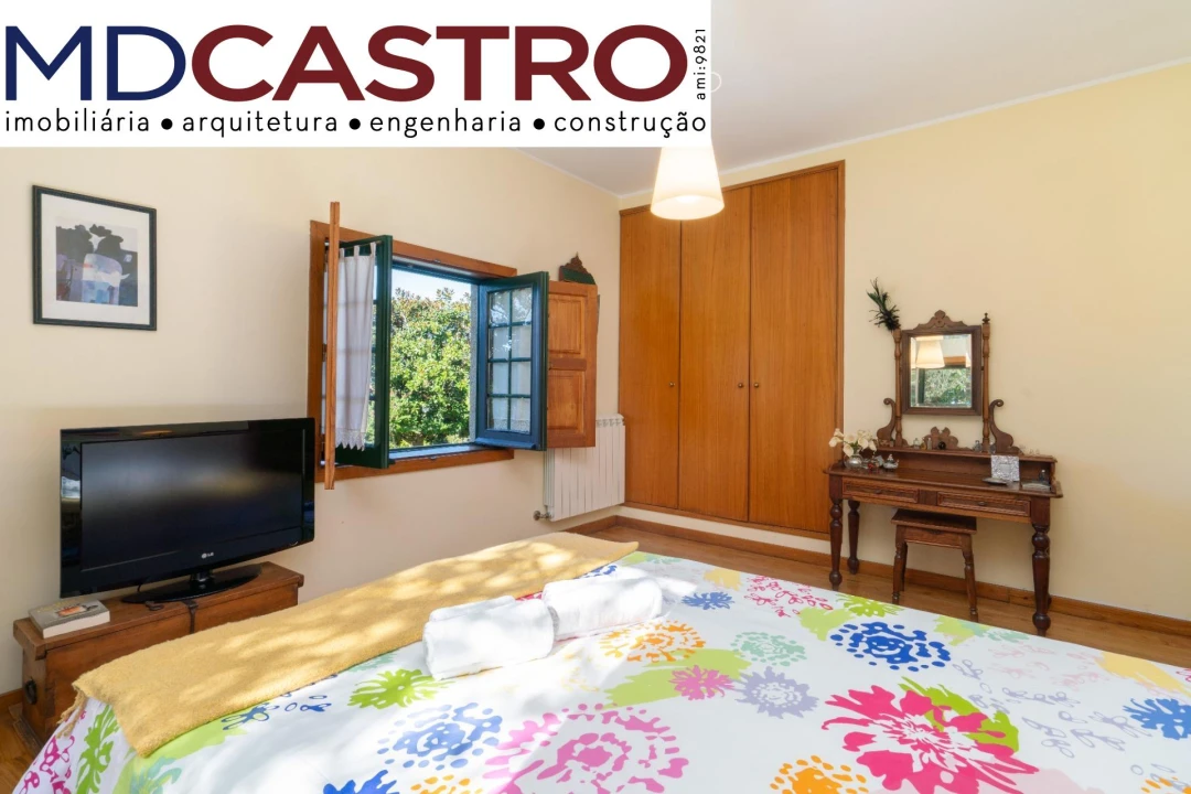 Moradia T4 para Venda em Couto Foto 11