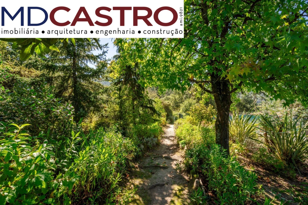 Moradia T4 para Venda em Couto Foto 28