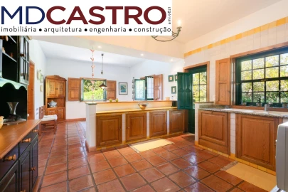 Moradia T4 para Venda em Couto