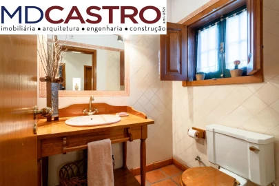 Moradia T4 para Venda em Couto