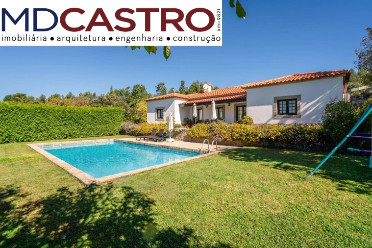 Moradia T4 para Venda em Couto Foto 3