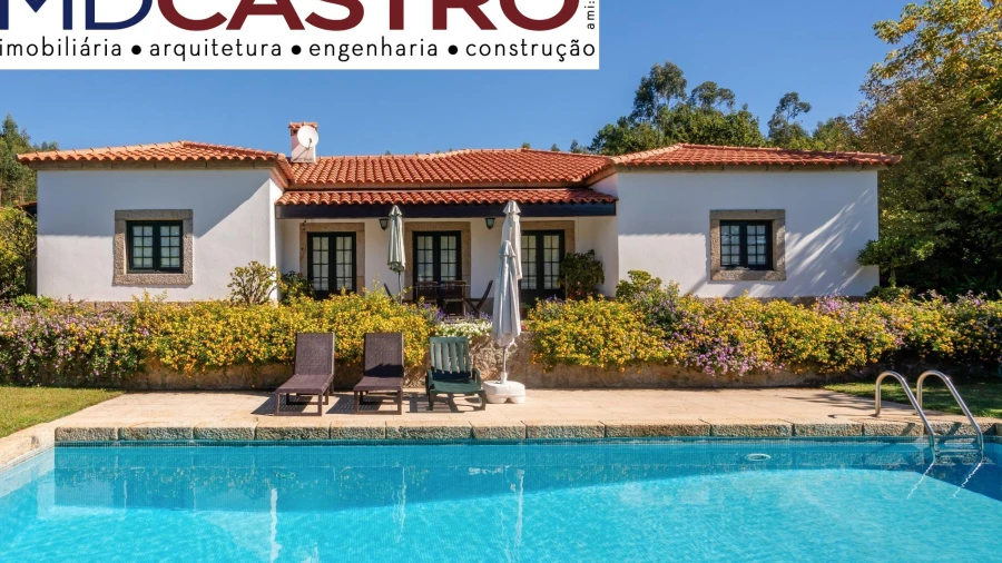 Moradia T4 para Venda em Couto