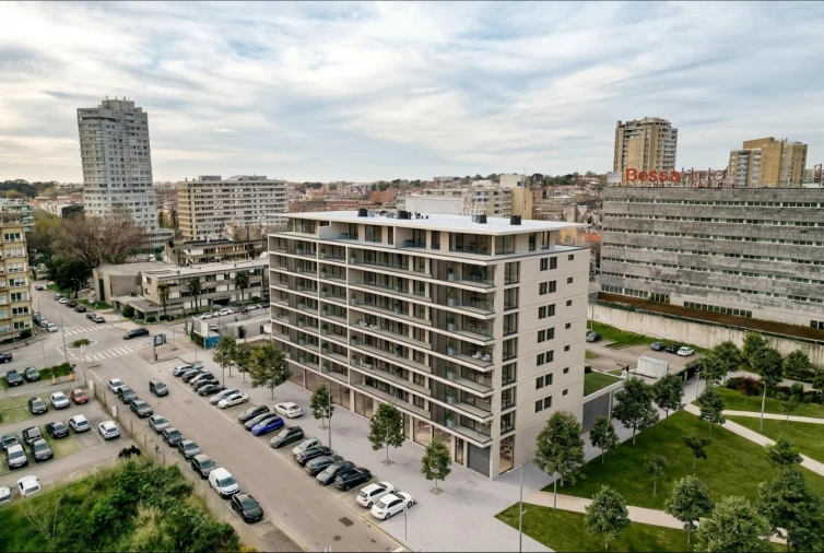 Apartamento T3 para Venda em Ramalde Foto 16
