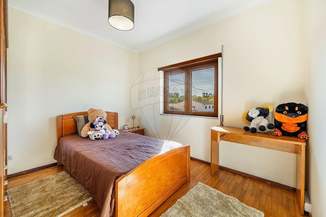 Moradia T4 para Venda em Lage Foto 28