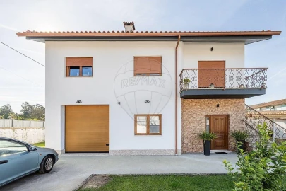 Moradia T4 para Venda em Lage