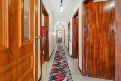 Moradia T4 para Venda em Lage