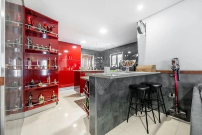 Moradia T4 para Venda em Lage