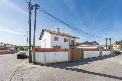 Moradia T4 para Venda em Lage