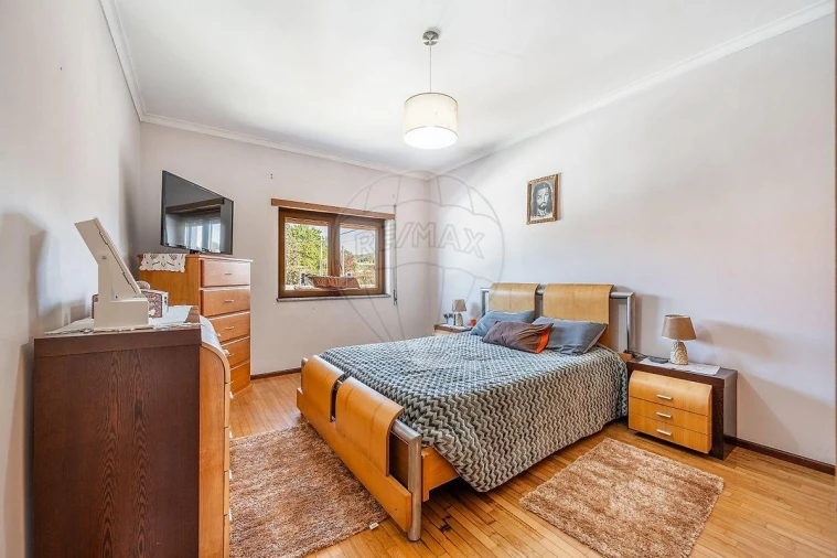 Moradia T4 para Venda em Lage Foto 26