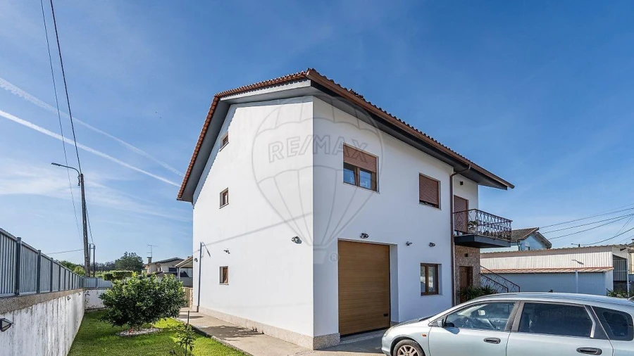 Moradia T4 para Venda em Lage