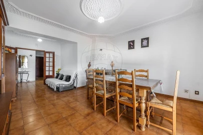 Apartamento T4 para Venda em Povoa de Lanhoso (N. Senhora do Amparo)