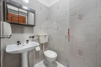 Apartamento T4 para Venda em Povoa de Lanhoso (N. Senhora do Amparo)