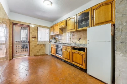Apartamento T4 para Venda em Povoa de Lanhoso (N. Senhora do Amparo)