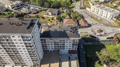 Apartamento T4 para Venda em Povoa de Lanhoso (N. Senhora do Amparo)