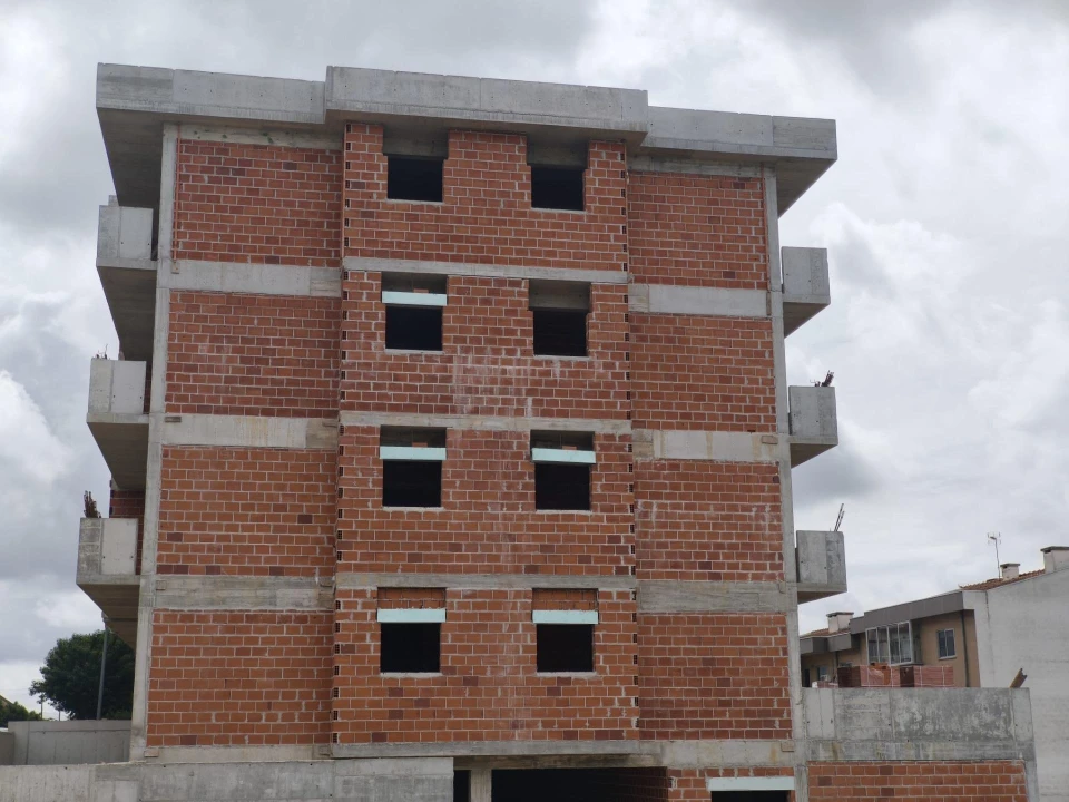 Apartamento T1 para Venda em O. Azeméis, Riba-Ul, Ul, Macinhata Seixa, Madail Foto 5