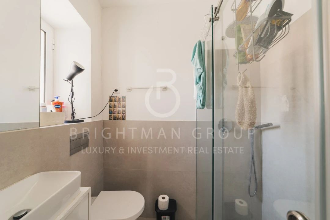 Apartamento T6 para Venda em Arroios Foto 11