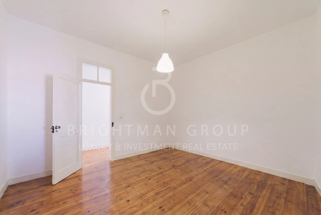 Apartamento T6 para Venda em Arroios Foto 8