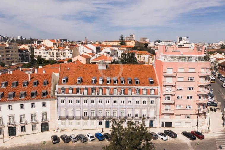 Apartamento T6 para Venda em Arroios Foto 2
