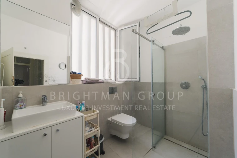 Apartamento T6 para Venda em Arroios Foto 13