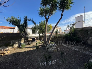 Moradia T8 para Venda em Crato e Mártires, Flor da Rosa e Vale do Peso