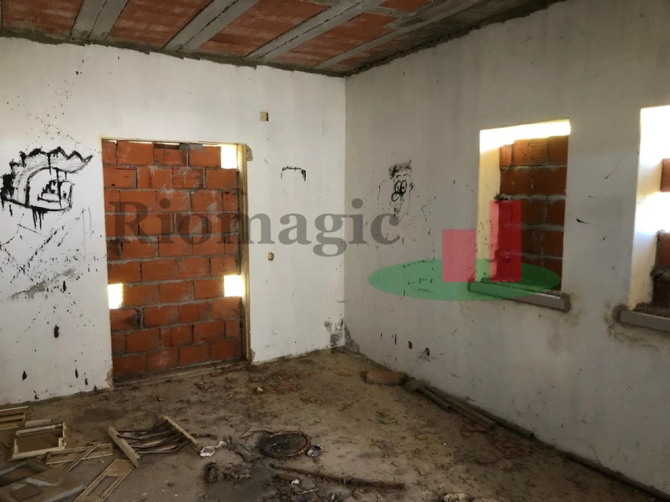 Moradia T7 para Venda em Vila Verde dos Francos Foto 42