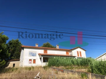 Moradia T7 para Venda em Vila Verde dos Francos