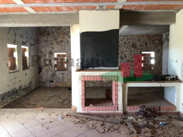 Moradia T7 para Venda em Vila Verde dos Francos