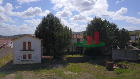 Moradia T7 para Venda em Vila Verde dos Francos