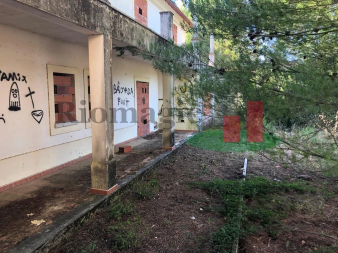 Moradia T7 para Venda em Vila Verde dos Francos Foto 66