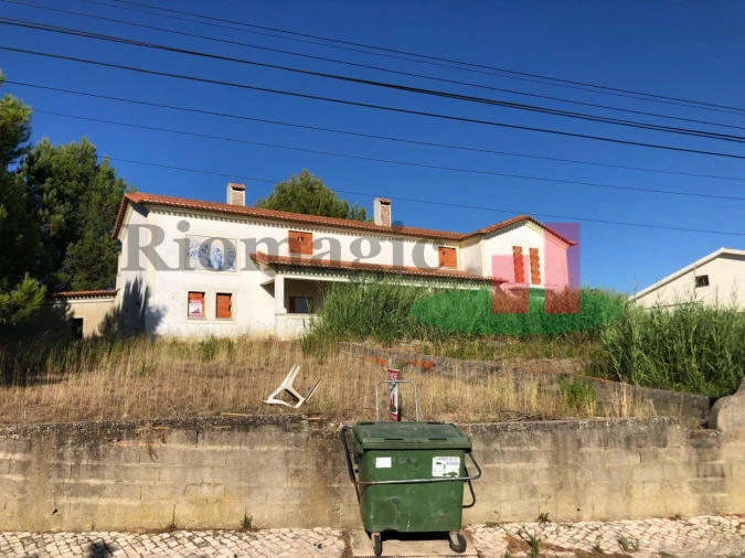 Moradia T7 para Venda em Vila Verde dos Francos Foto 72