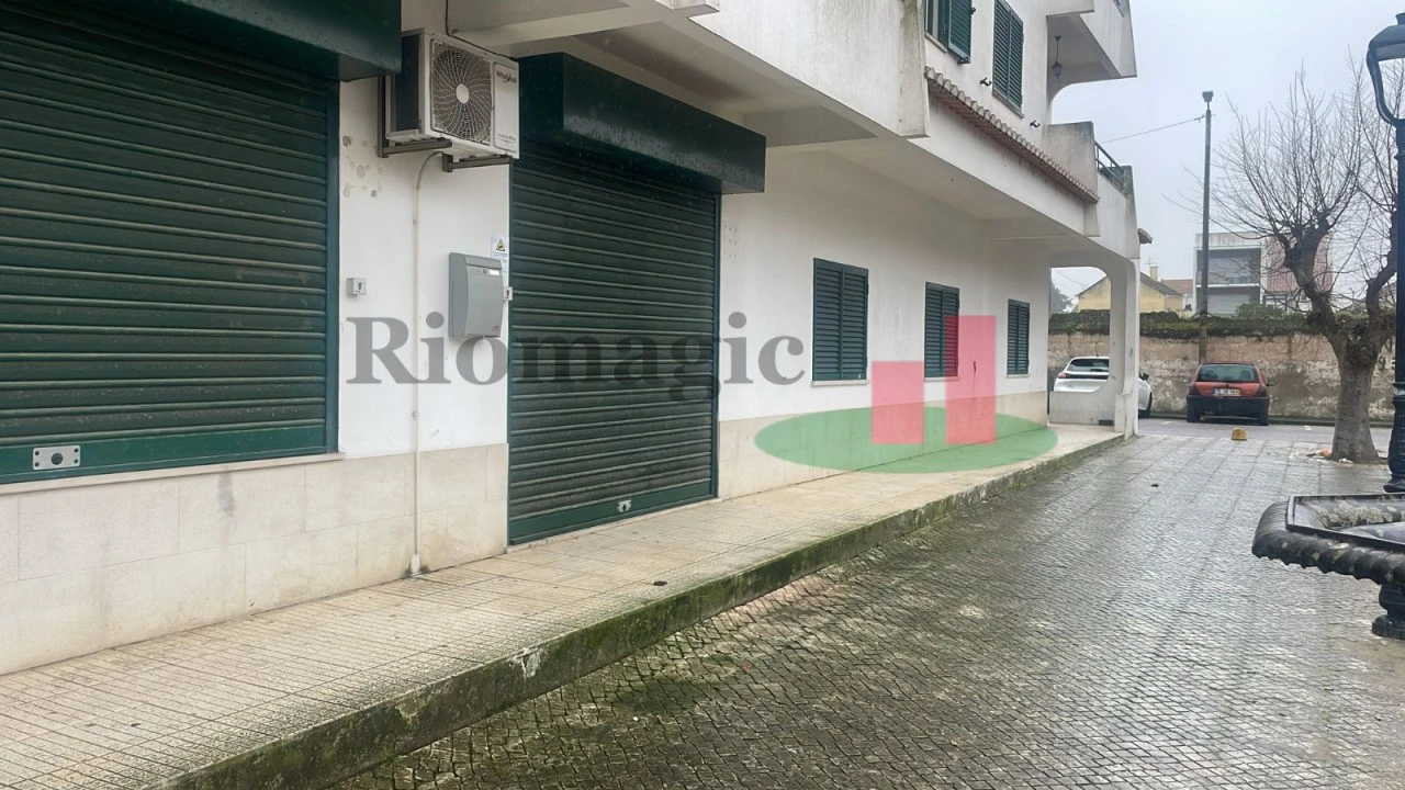 Loja para Venda em Salvaterra de Magos e Foros de Salvaterra Foto 12