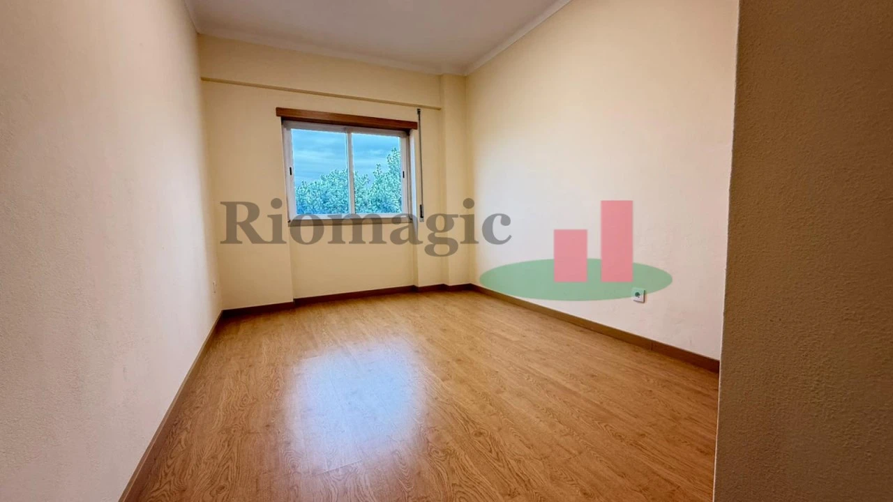 Apartamento T4 para Venda em Rio Maior Foto 33