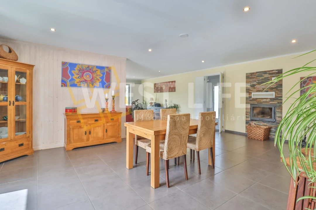 Moradia T5 para Venda em Santa Cruz da Trapa e São Cristóvão de Lafões Foto 22