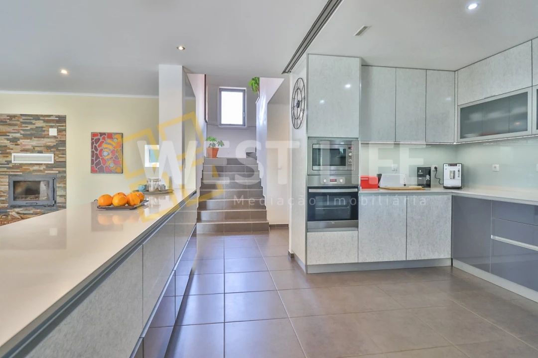 Moradia T5 para Venda em Santa Cruz da Trapa e São Cristóvão de Lafões Foto 23