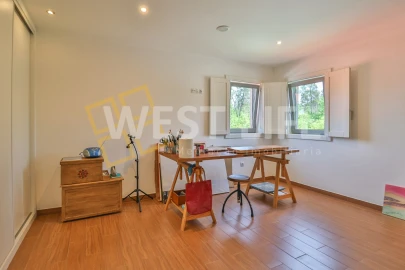 Moradia T5 para Venda em Santa Cruz da Trapa e São Cristóvão de Lafões