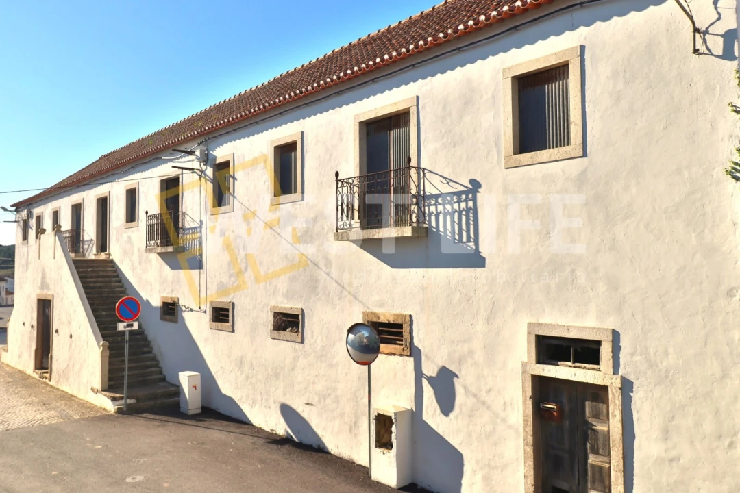 Moradia T10 para Venda em Vau Foto 3