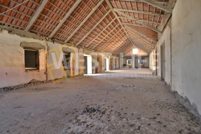 Moradia T10 para Venda em Vau