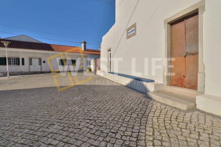 Moradia T10 para Venda em Vau Foto 5